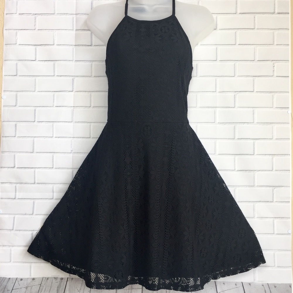 🐝 Women’s Black Lace Overlay Dress size XS